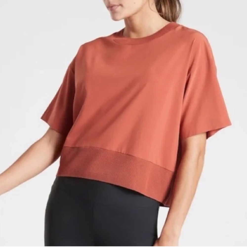 Athleta Zephyr Crop Tee Etruscan Red size XXS
